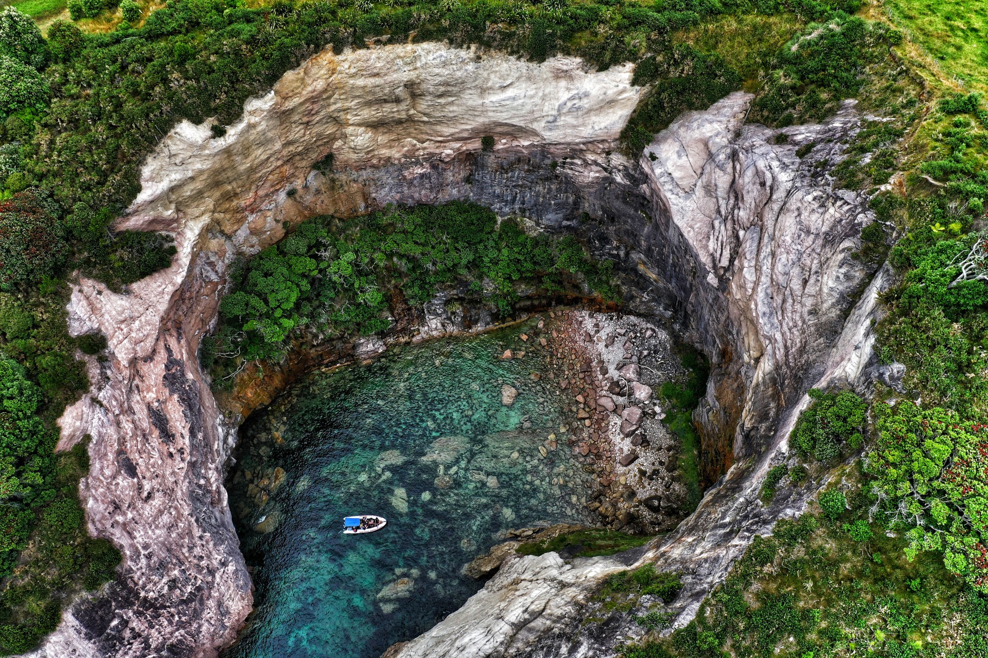 Hahei blowhole